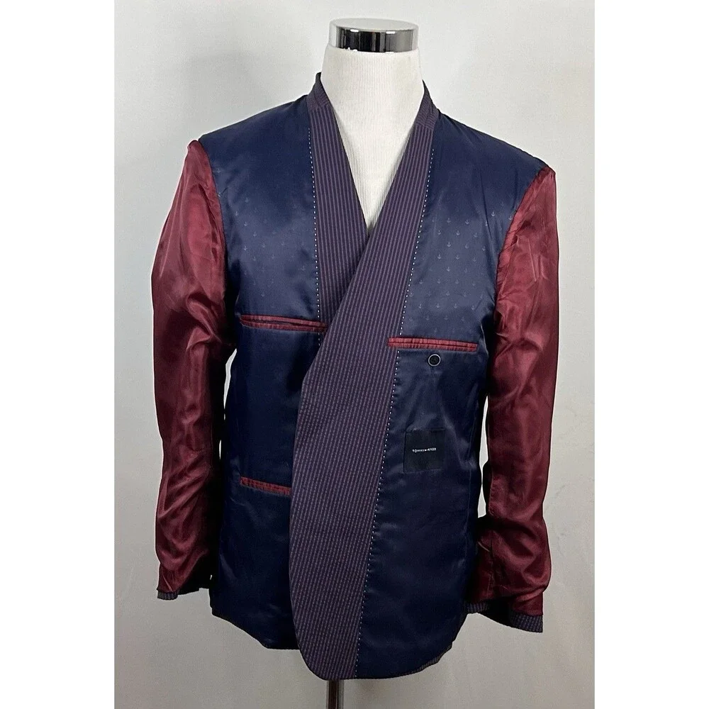 Tommy Hilfiger 42S Seersucker Sport Coat Red Blue Striped Two Button Double Vent - Picture 7 of 8